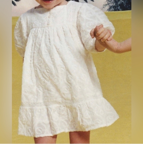 Zara Other - White Eyelet Embroidered Dress